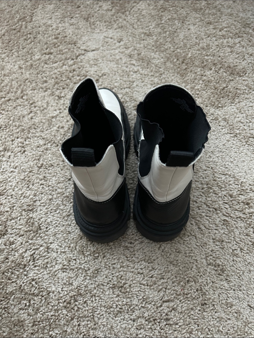 Marc Fisher Women’s Black and White Chelsea Boots, Size 8 M - Picture 3 of 6
